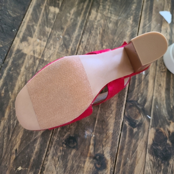 Shoes - Picture 2 of 3